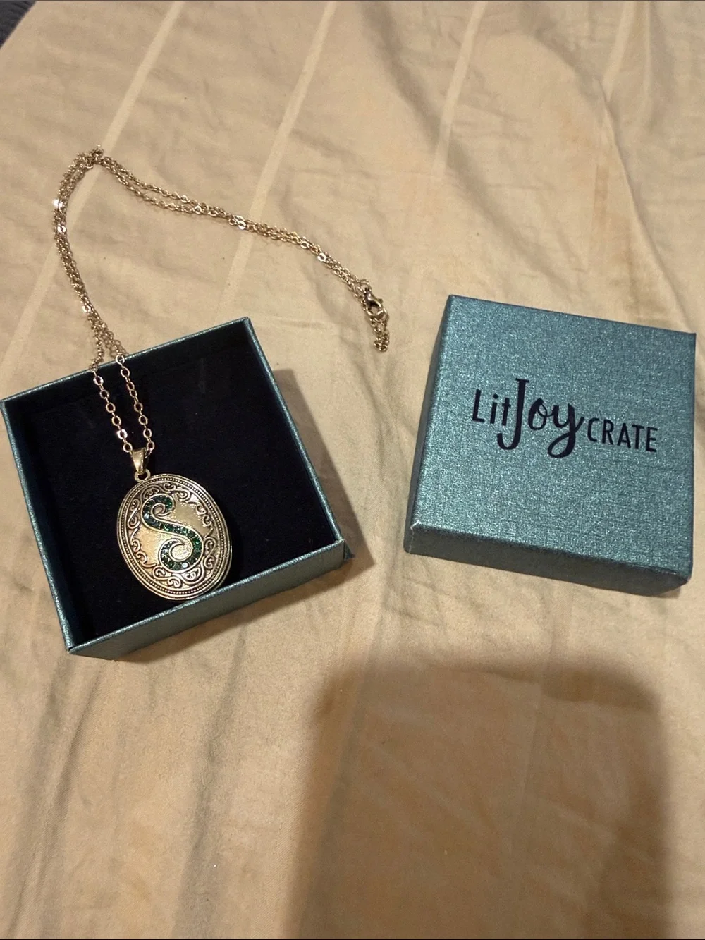 Litjoycrate gold tone